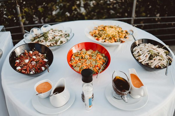 What are the best UK kitchen deals available this month?